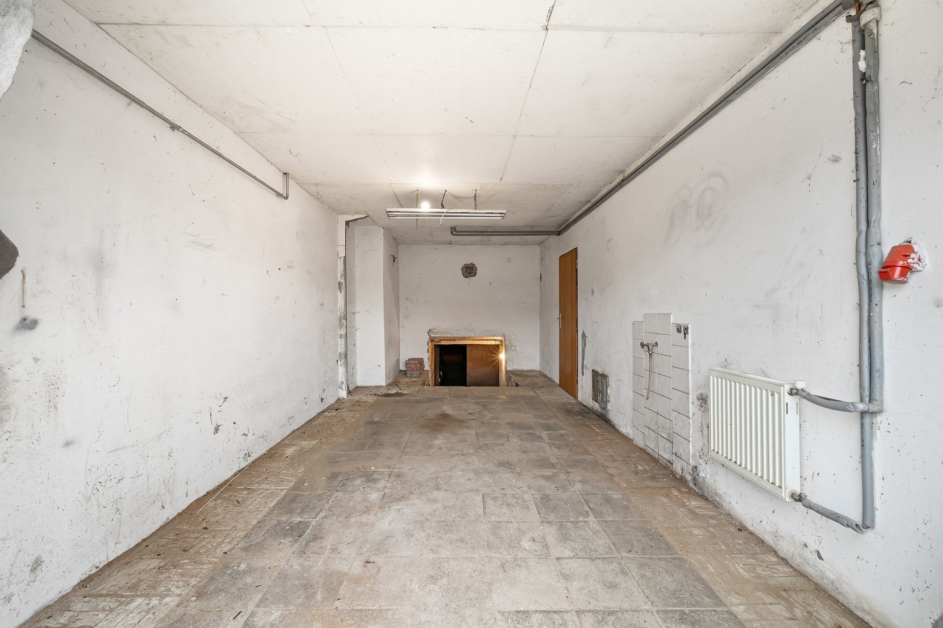 prodej-domu-s-bytem-2-1-a-vinnym-sklepem-dobsice-garaz-cela-195a24