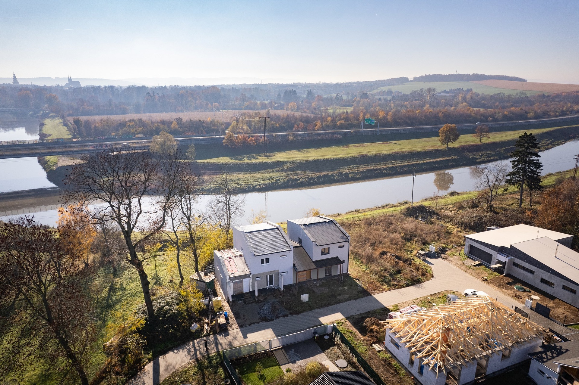 prodej-rodinneho-domu-118m2-pozemek-372-m2-dji-0013-edit-fee550