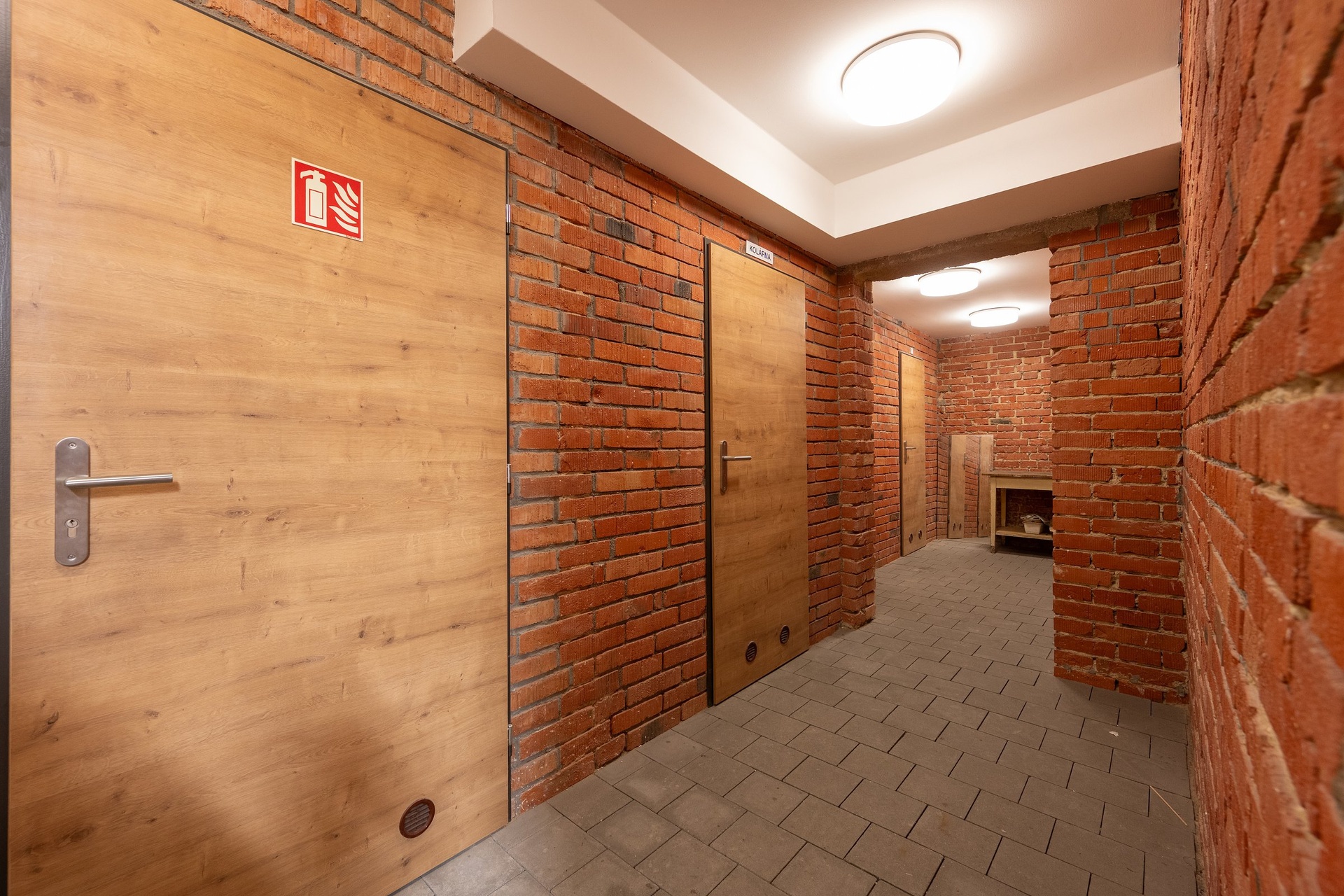 pronajem-bytu-2-kk-51-m2-z71-6241-c0f6f7