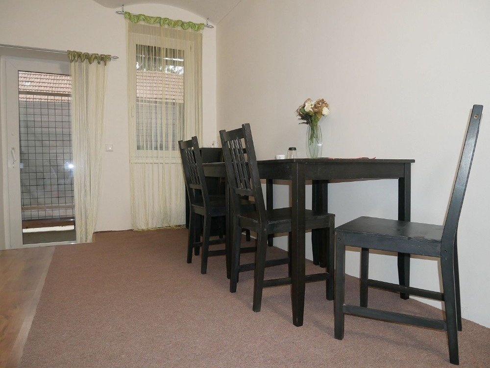 pronajem-bytu-3-1-73-m2-turanske-nam-3-1-11-737171